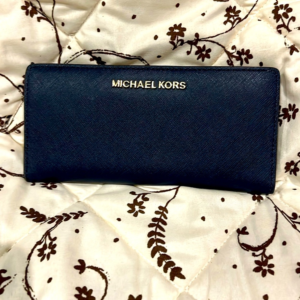 Large Michael Kors card case navy and powder blue